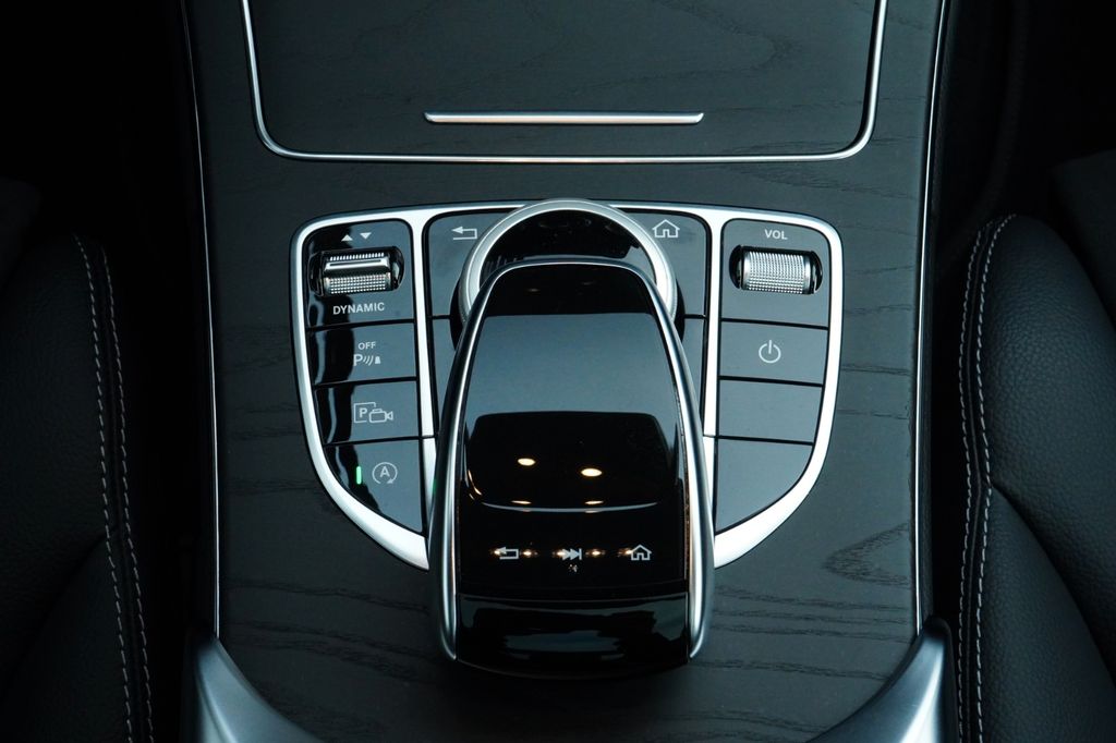 Mercedes-Benz C 300 2021