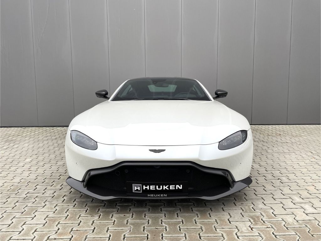 Aston Martin V8 Vantage 2018