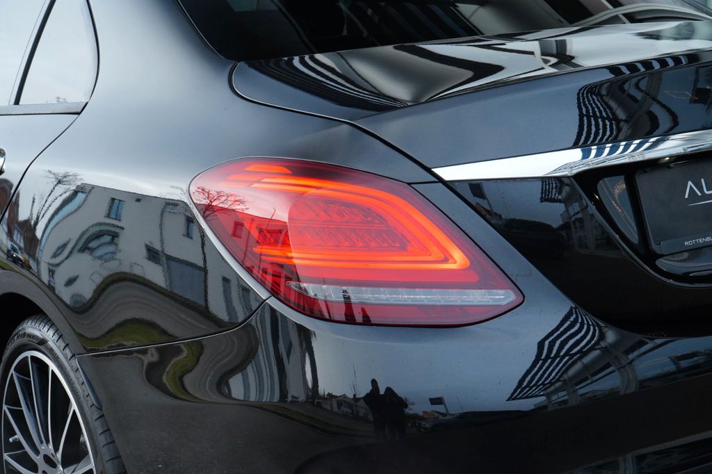 Mercedes-Benz C 300 2021