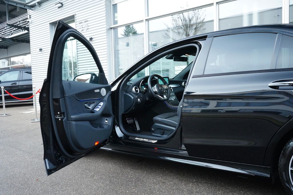Mercedes-Benz C 300 2021
