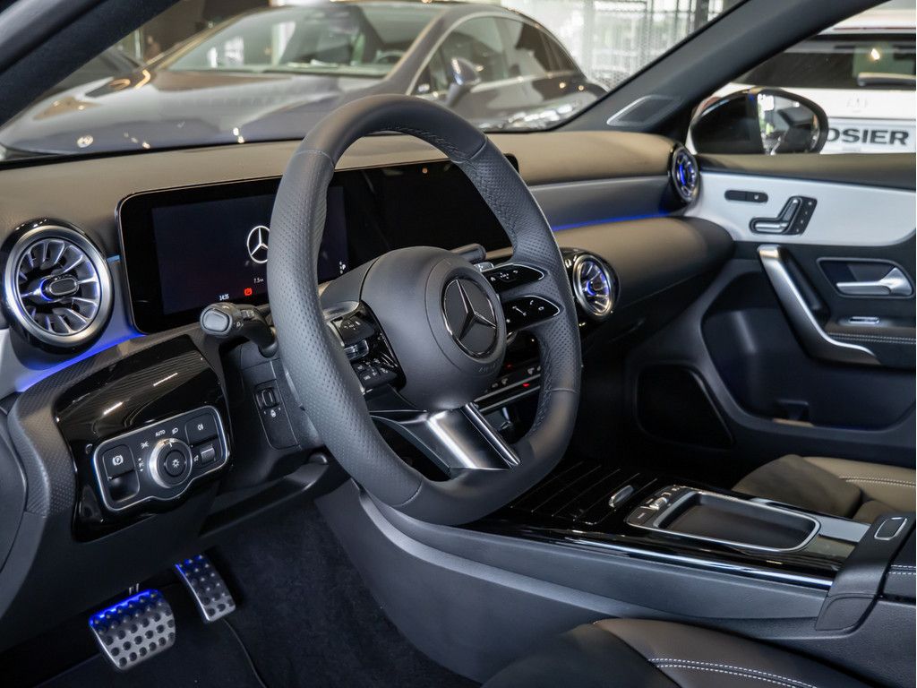 Mercedes-Benz A 250 2025