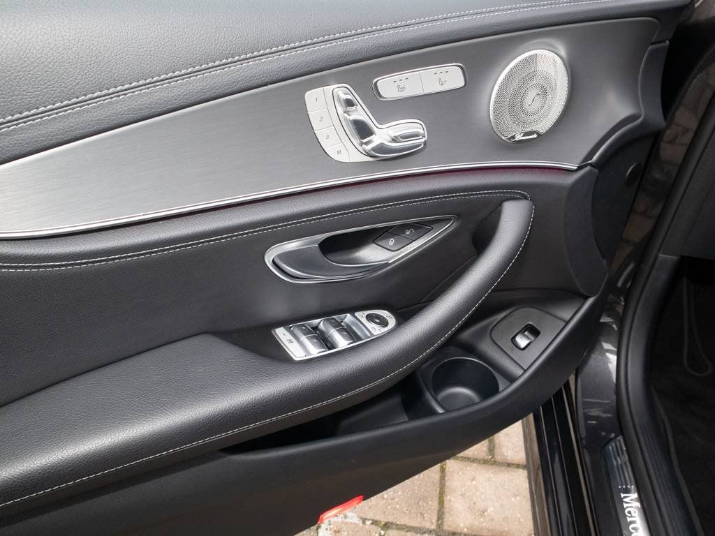 Mercedes-Benz E 300 2023