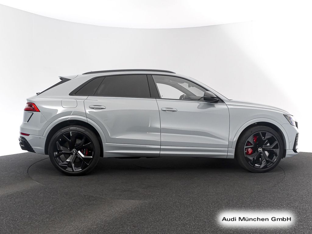 Audi RSQ8 2022