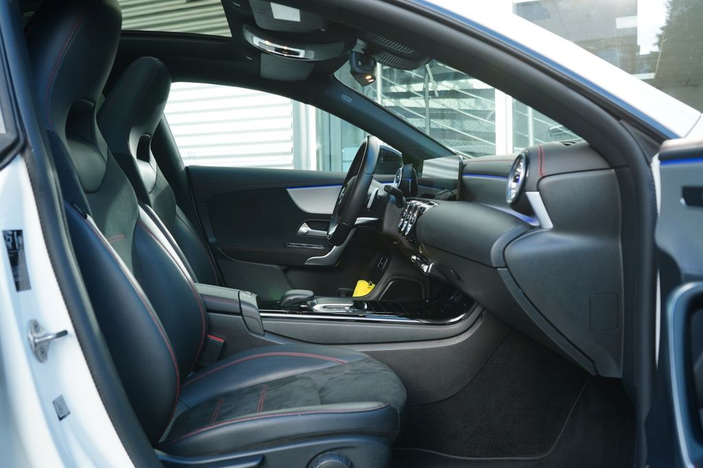 Mercedes-Benz CLA 220 2021