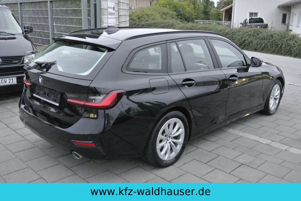 BMW 318 2022