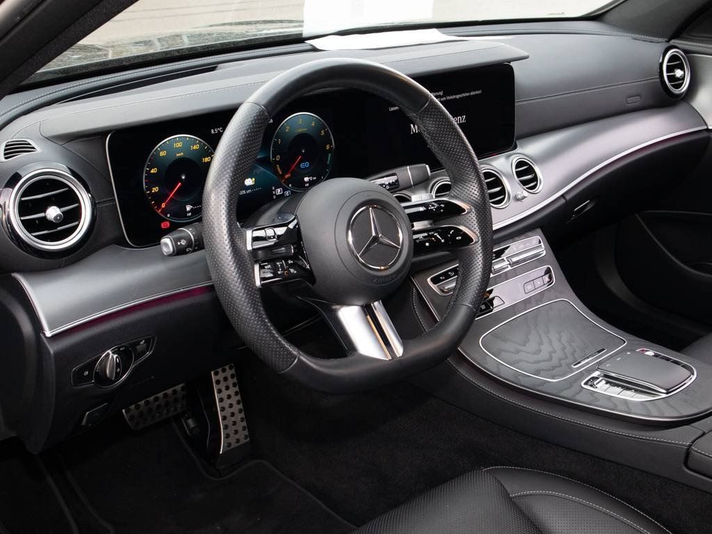 Mercedes-Benz E 300 2023