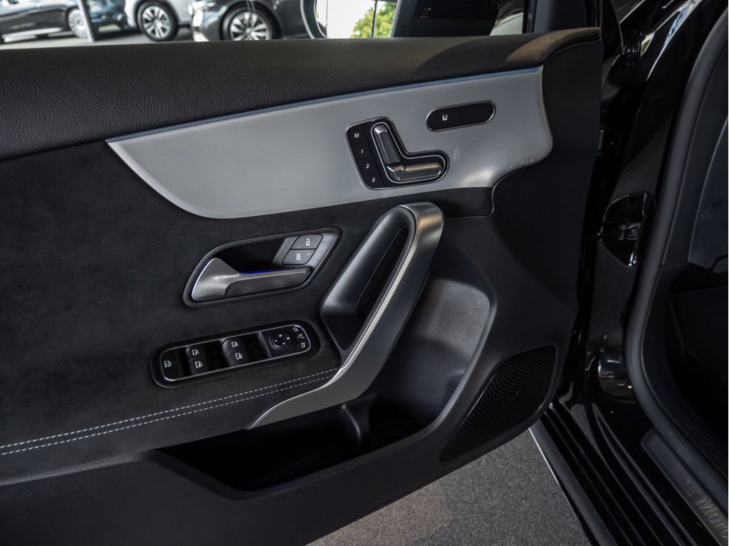 Mercedes-Benz A 250 2025