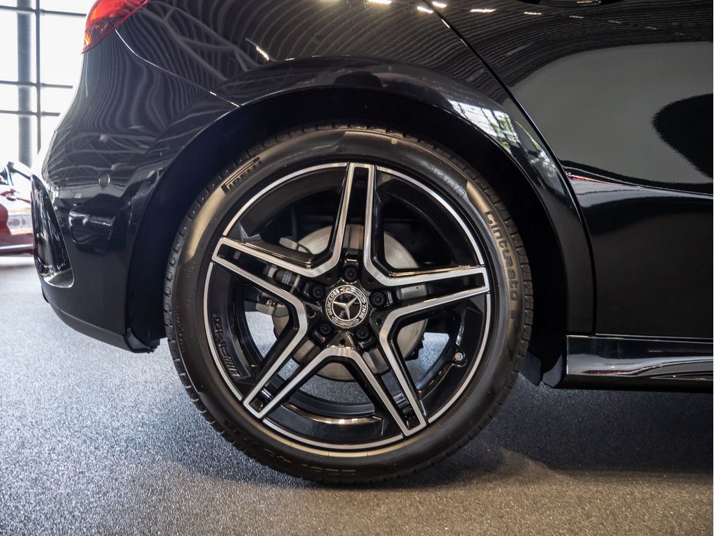 Mercedes-Benz A 250 2025