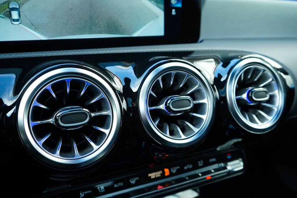 Mercedes-Benz CLA 220 2021