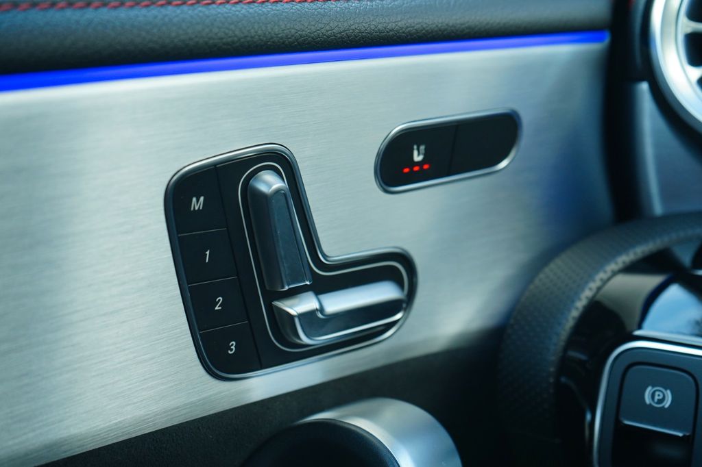 Mercedes-Benz CLA 220 2021