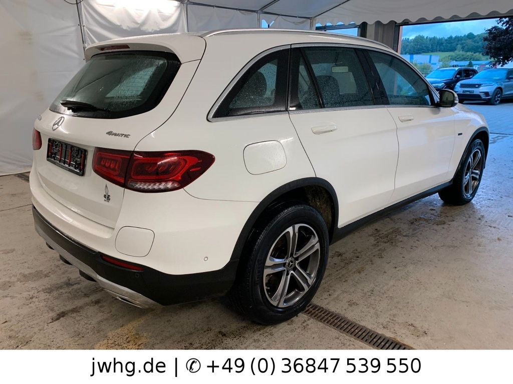 Mercedes-Benz GLC 300 2021