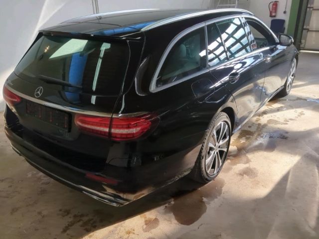 Mercedes-Benz E 300 2021