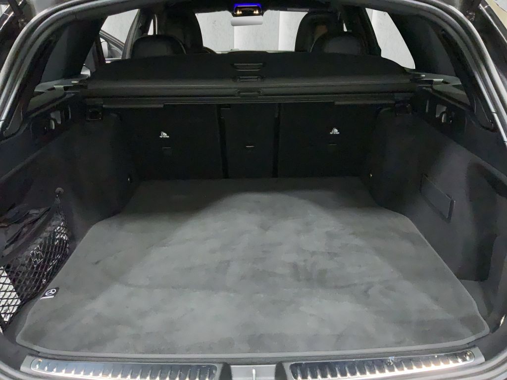 Mercedes-Benz C 220 2025