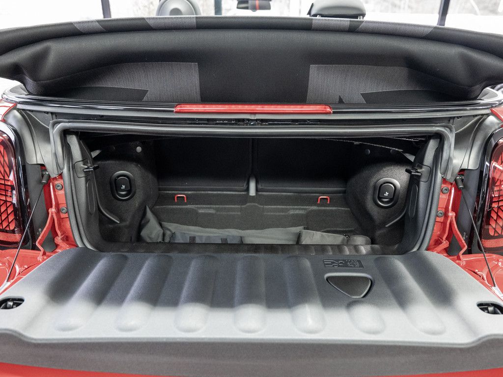 MINI John Cooper Works Cabrio 2025