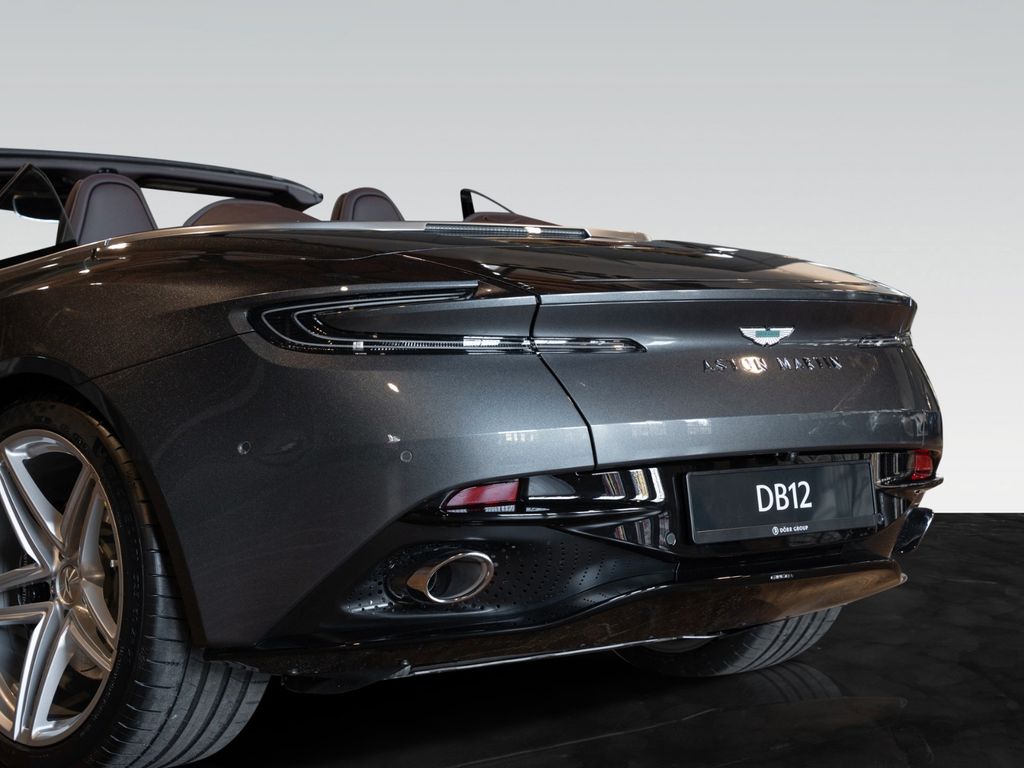Aston Martin DB11 2026