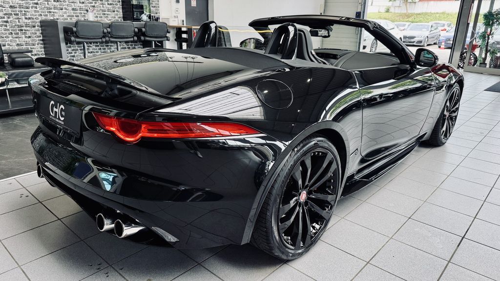 Jaguar F-Type 2016
