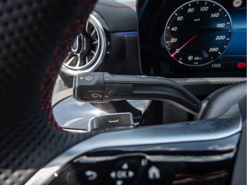 Mercedes-Benz CLA 220 2025