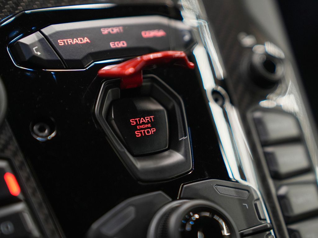 Lamborghini Aventador 2018