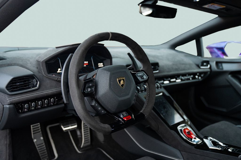 Lamborghini Huracán 2024