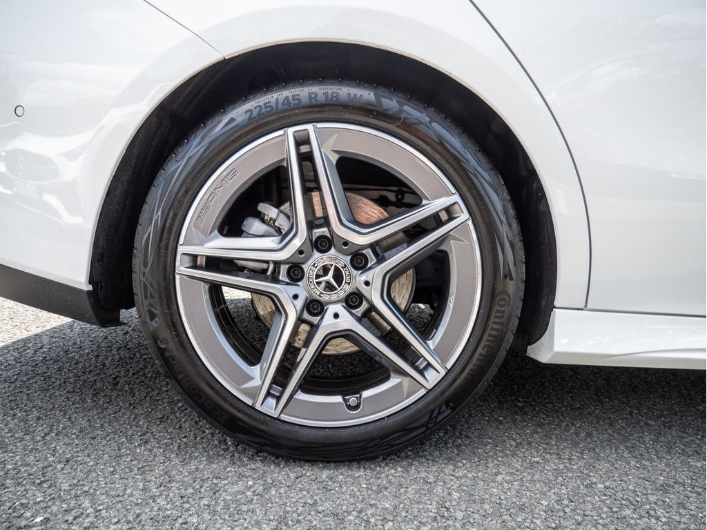 Mercedes-Benz CLA 220 2025