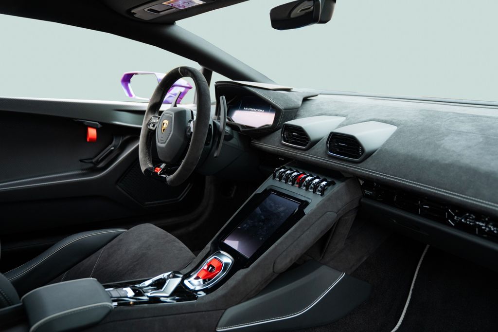 Lamborghini Huracán 2024
