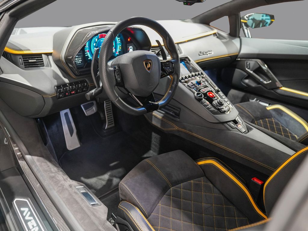 Lamborghini Aventador 2018