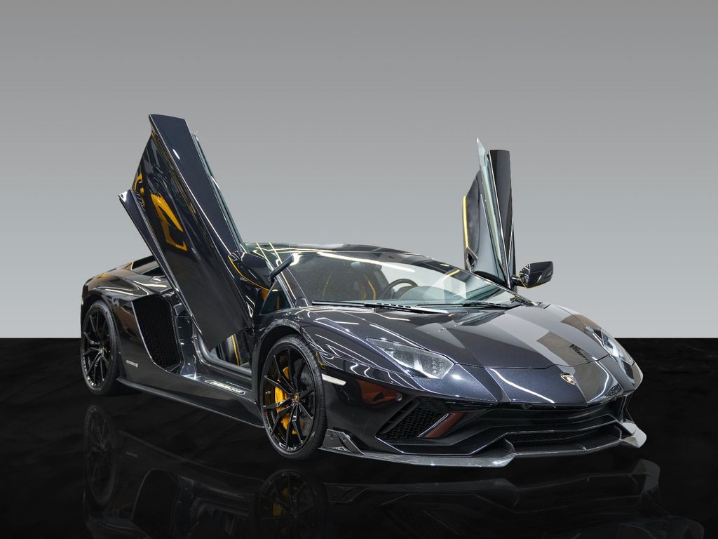 Lamborghini Aventador 2018