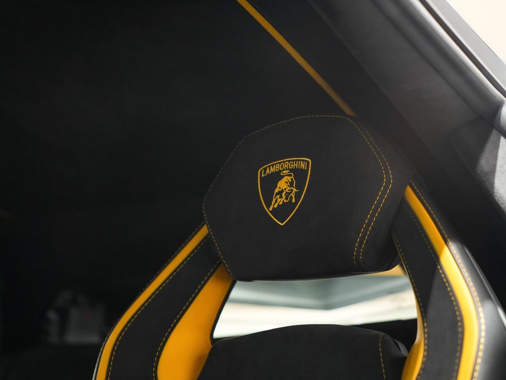 Lamborghini Aventador 2018