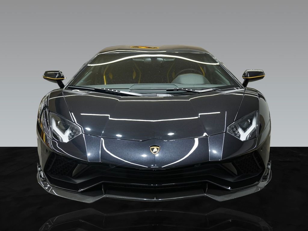 Lamborghini Aventador 2018