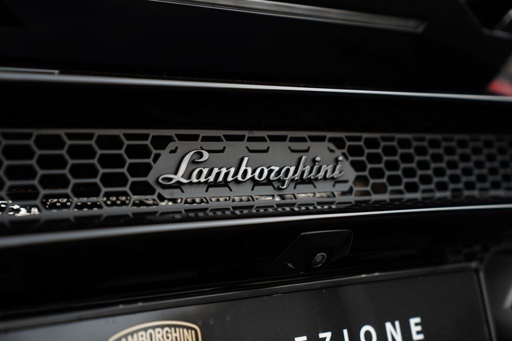 Lamborghini Huracán 2024