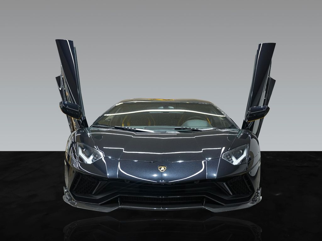 Lamborghini Aventador 2018