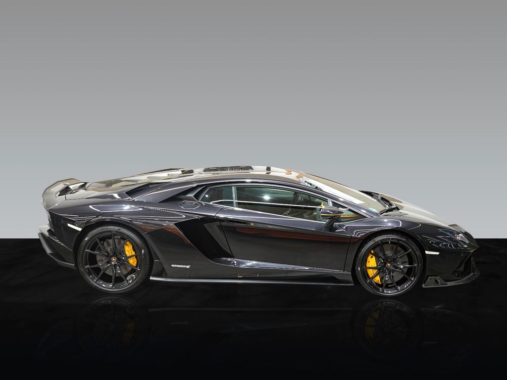 Lamborghini Aventador 2018