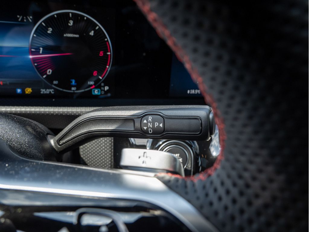 Mercedes-Benz CLA 220 2025