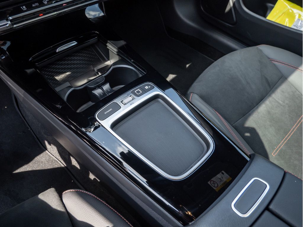 Mercedes-Benz CLA 220 2025