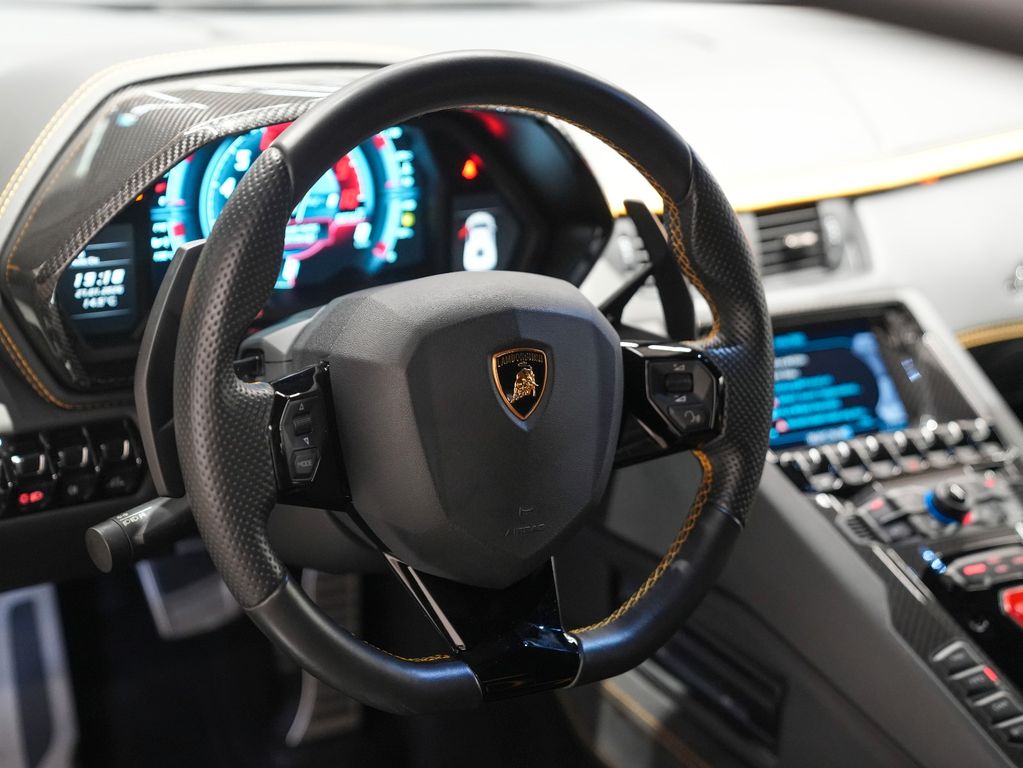 Lamborghini Aventador 2018