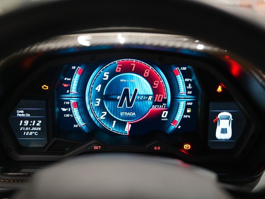 Lamborghini Aventador 2018