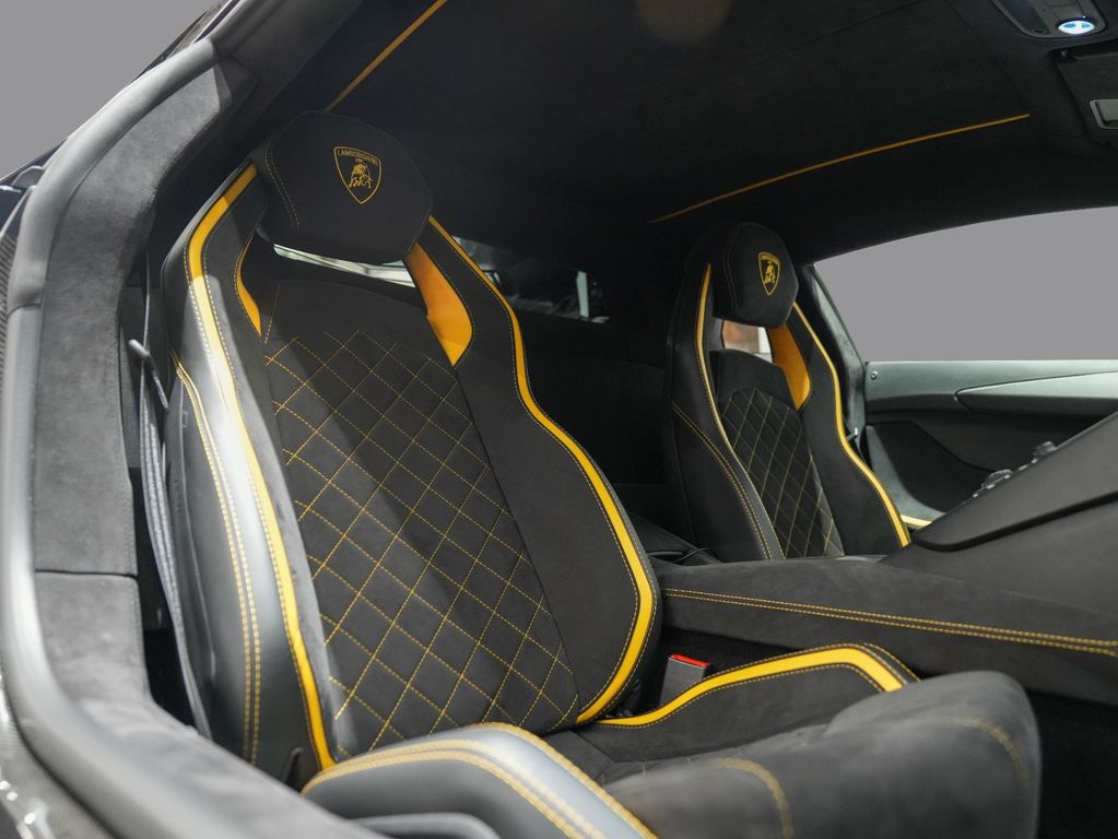 Lamborghini Aventador 2018