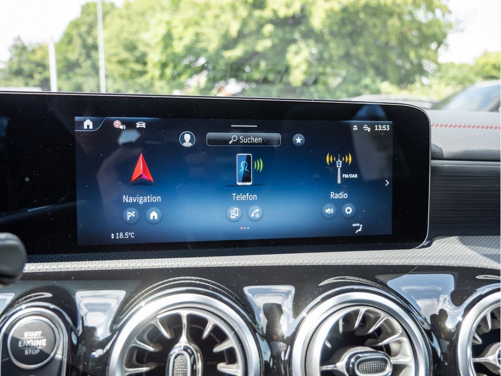 Mercedes-Benz CLA 220 2025