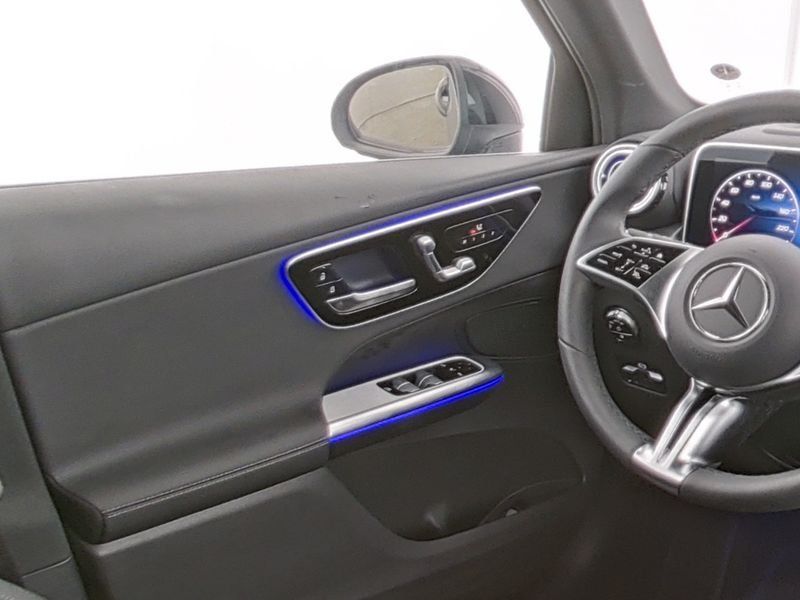 Mercedes-Benz GLC 300 2025