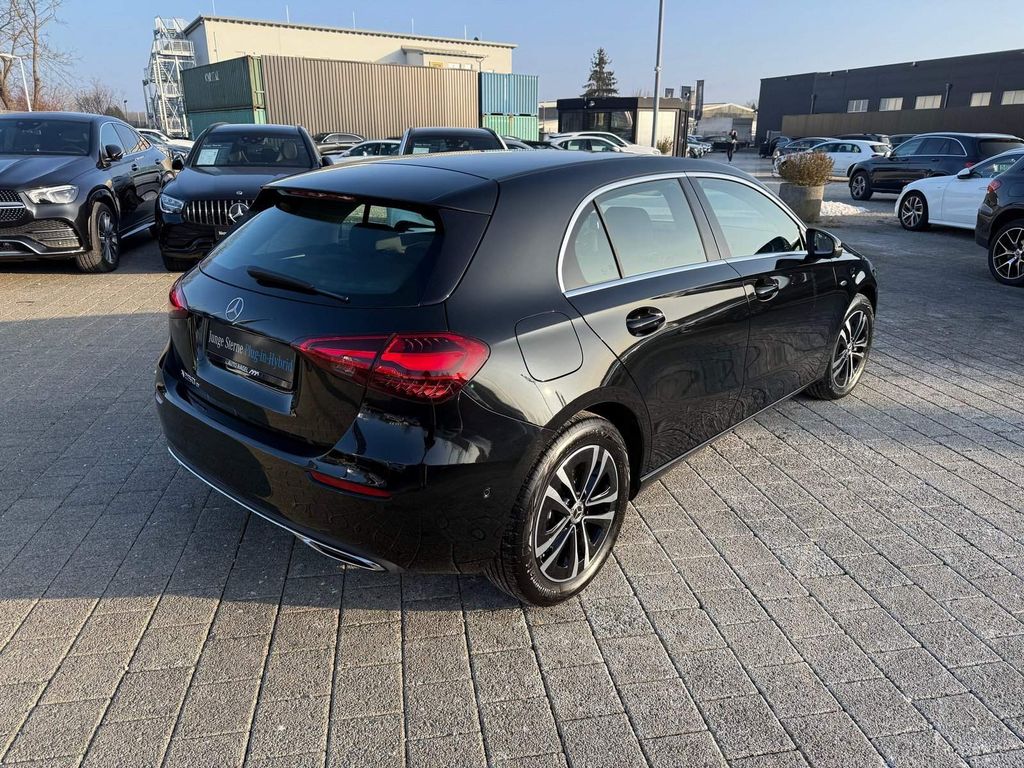 Mercedes-Benz A 250 2025