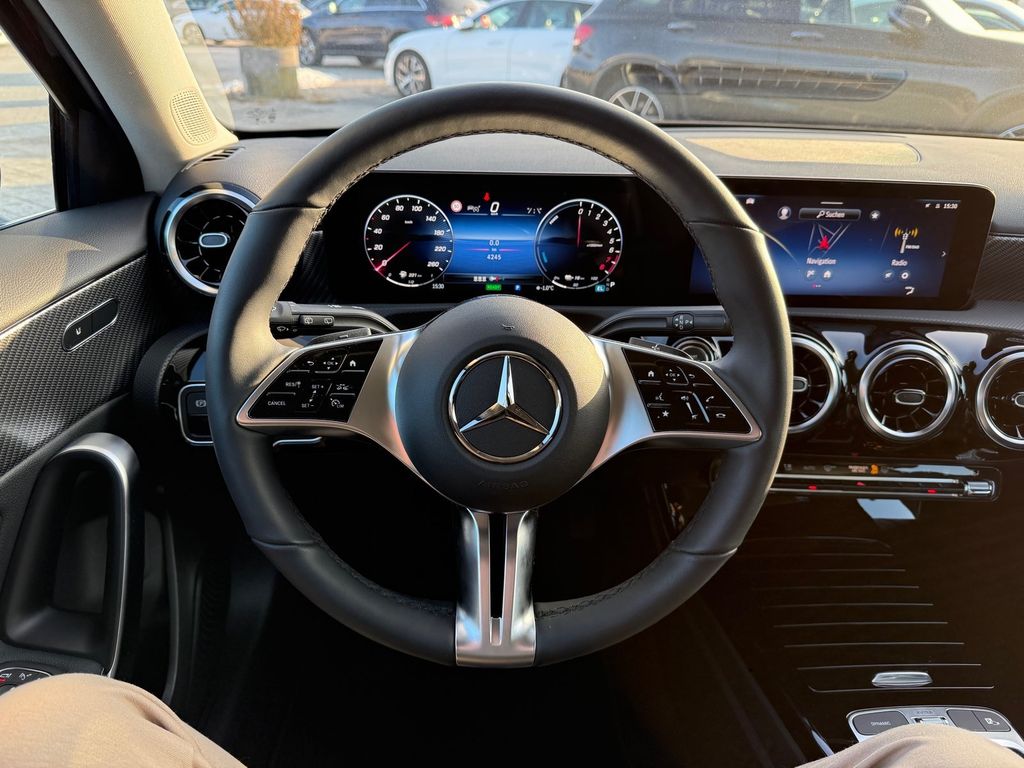 Mercedes-Benz A 250 2025