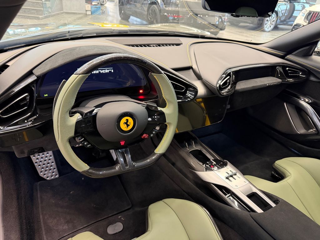 Ferrari 12Cilindri 2025