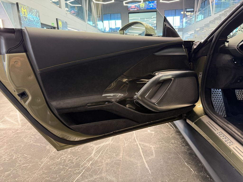 Ferrari 12Cilindri 2025