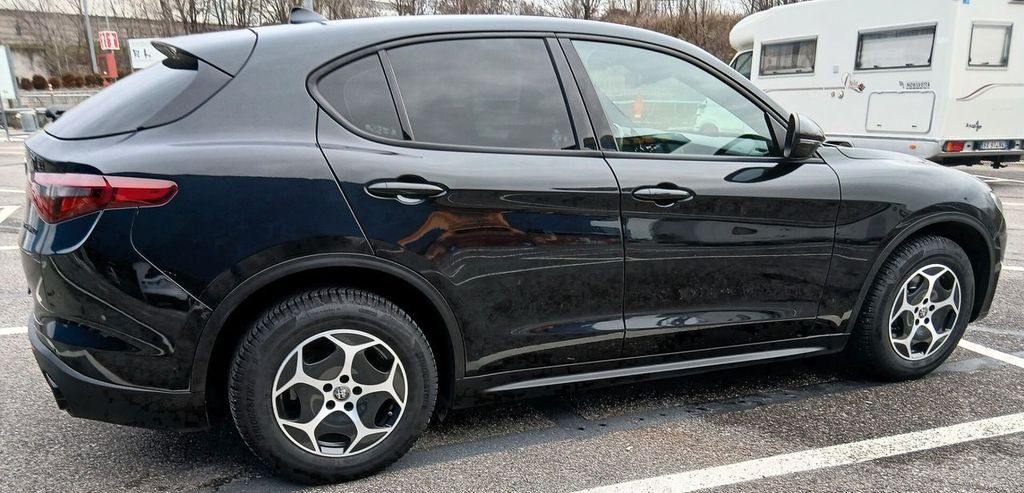 Alfa Romeo Stelvio 2022