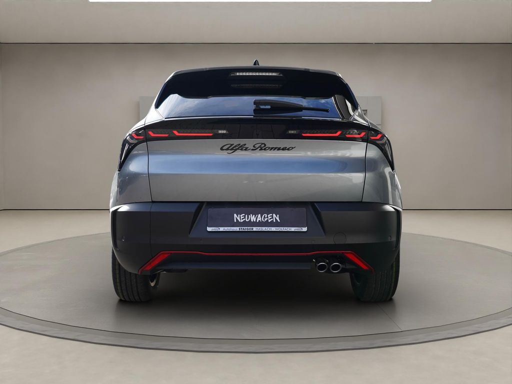 Alfa Romeo Junior 2025