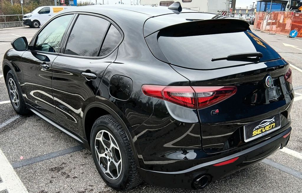 Alfa Romeo Stelvio 2022