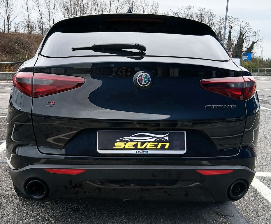 Alfa Romeo Stelvio 2022