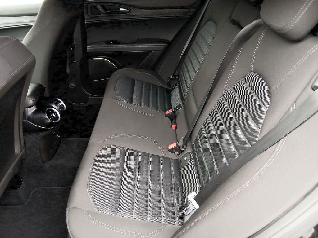 Alfa Romeo Stelvio 2022