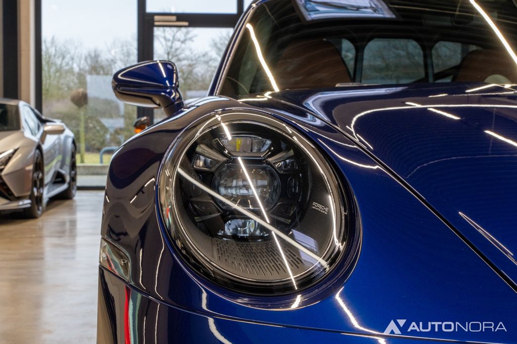 Porsche 992 2024