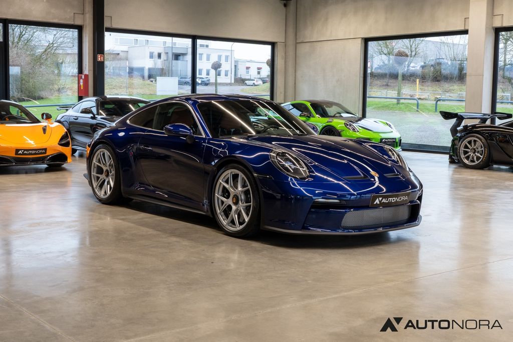 Porsche 992 2024